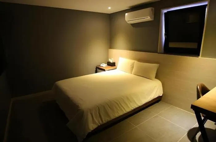 Treeshade Dongdaemun Motel Seúl